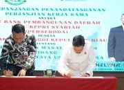 Kejati Kepri dan PT. Bank Pembangunan Daerah Riau Kepri Syariah (Perseroda) Tandatangani Kerja Sama Bidang Perdata dan Tata Usaha Negara.