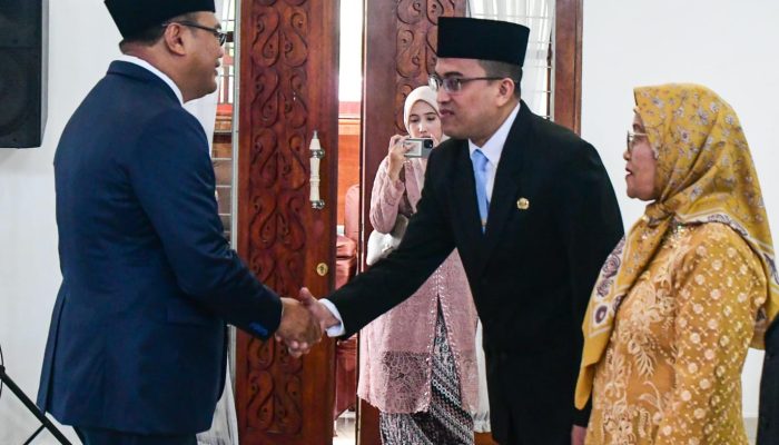 Bupati Lantik Dua Kepala Dinas Definitif Bersama 18 Pejabat Lainnya