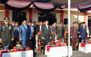 untuk Masyarakat”, kegiatan berlangsung dengan khidmat, tertib, dan penuh semangat pengabdian.